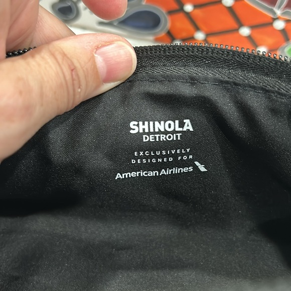 Shinola x American Airlines Flagship First Class Amenity Kit in Zipper Black Bag - Picture 11 of 11
